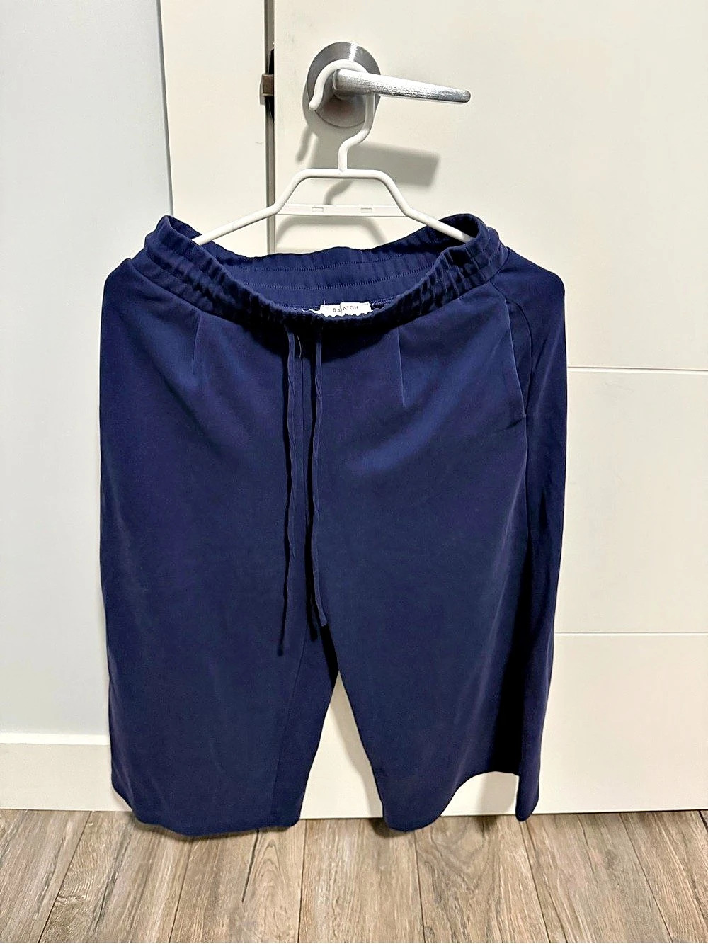 BAATON Women's Navy cropped plants